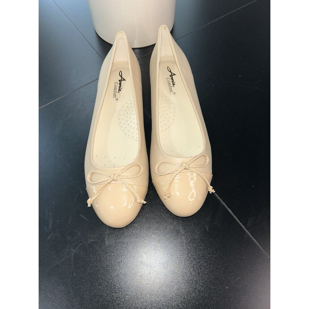 Annie Nude Kid Smooth Patent Leather Ballet Flats Women’s Size 8.5 New In box